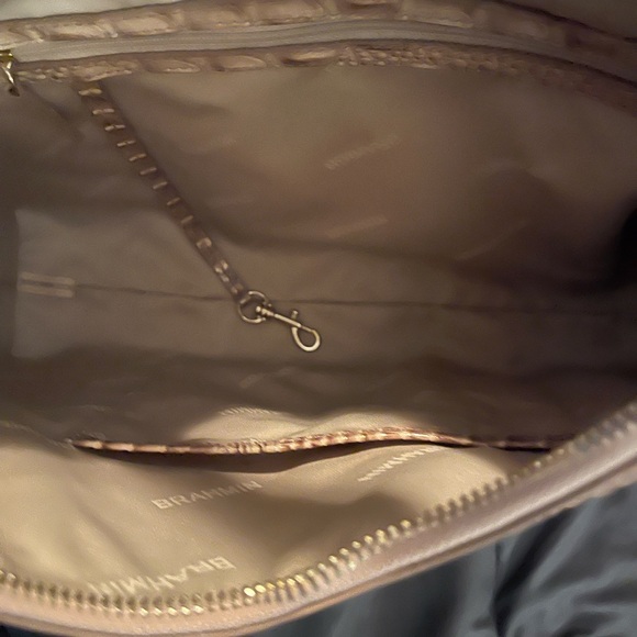 Brahmin Beige Embossed Leather Shoulder Bag and Wallet - Picture 7 of 9